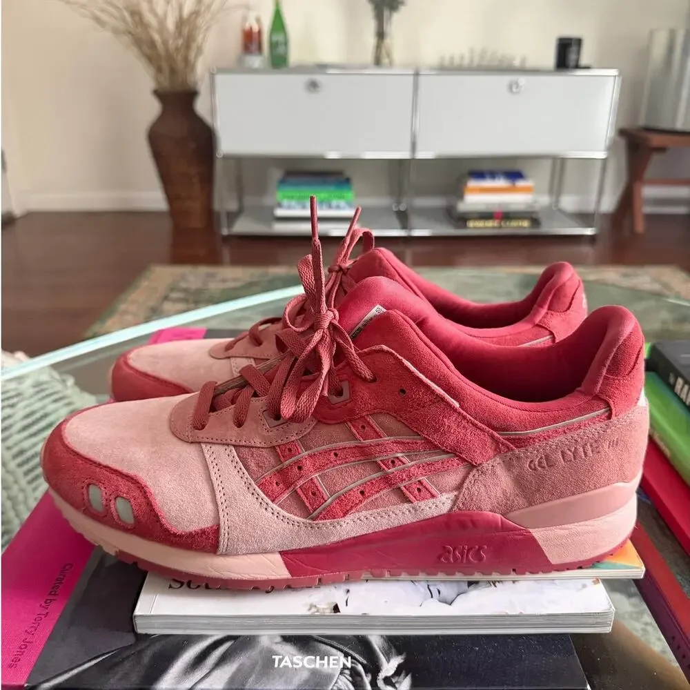 Concepts x Asics Gel Lyte III Otoro Coral Sneakers 1203A121-700